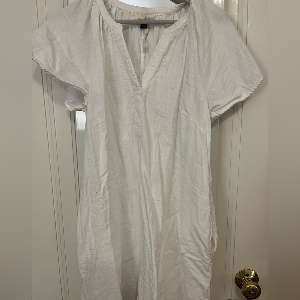 Universal thread white dress